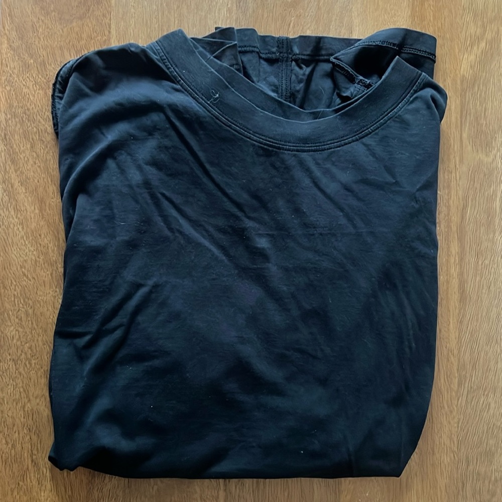 Lululemon All Yours Tee Size 6